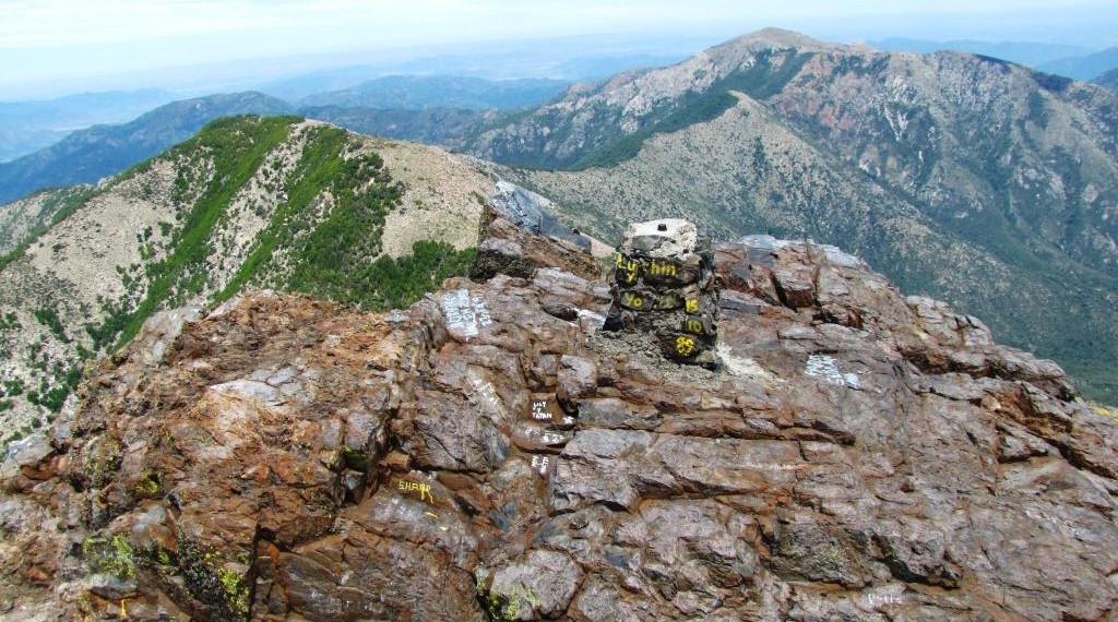 cumbre horcon piedra