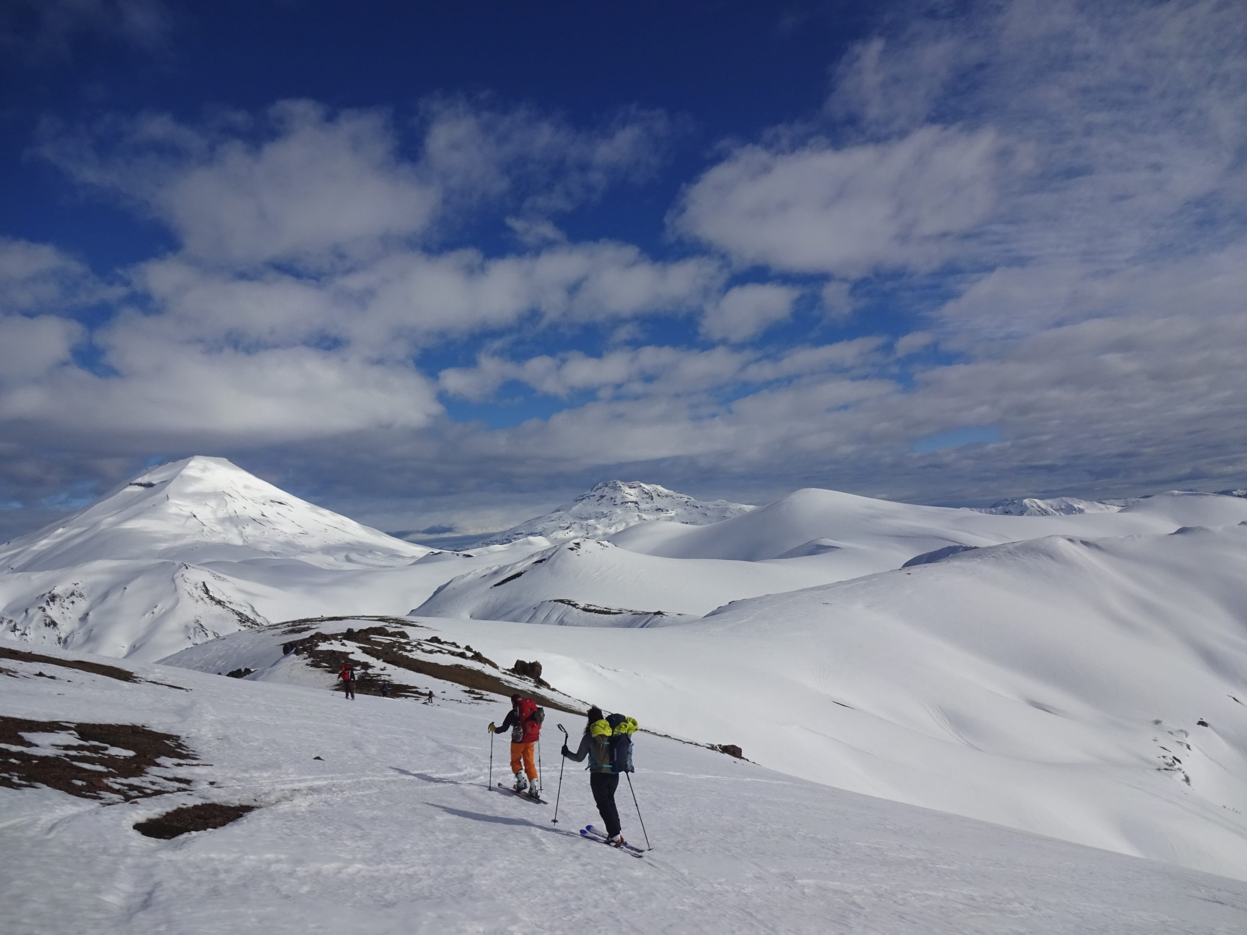 Salida Randonée: Travesía Centro de Ski Corralco (Malalcahuello) a Los Arenales (Lonquimay) ,  Araucanía Andina 3 y 4 de Agosto