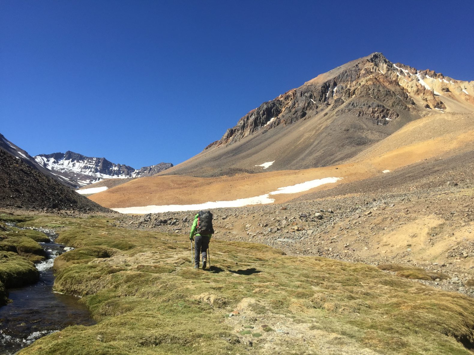 Salida de trekking al Cajón y Lagunas del Toro (3.600 msnm, V Región) – 30 de octubre al 1 de noviembre